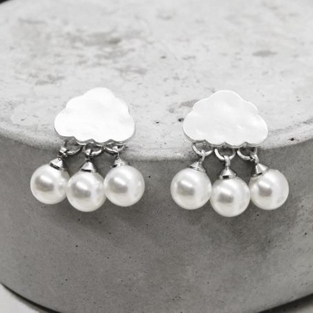 Cloud Earrings – Dreamy Pearl Dangle Studs, Ethereal Pastel Aesthetic Jewelry